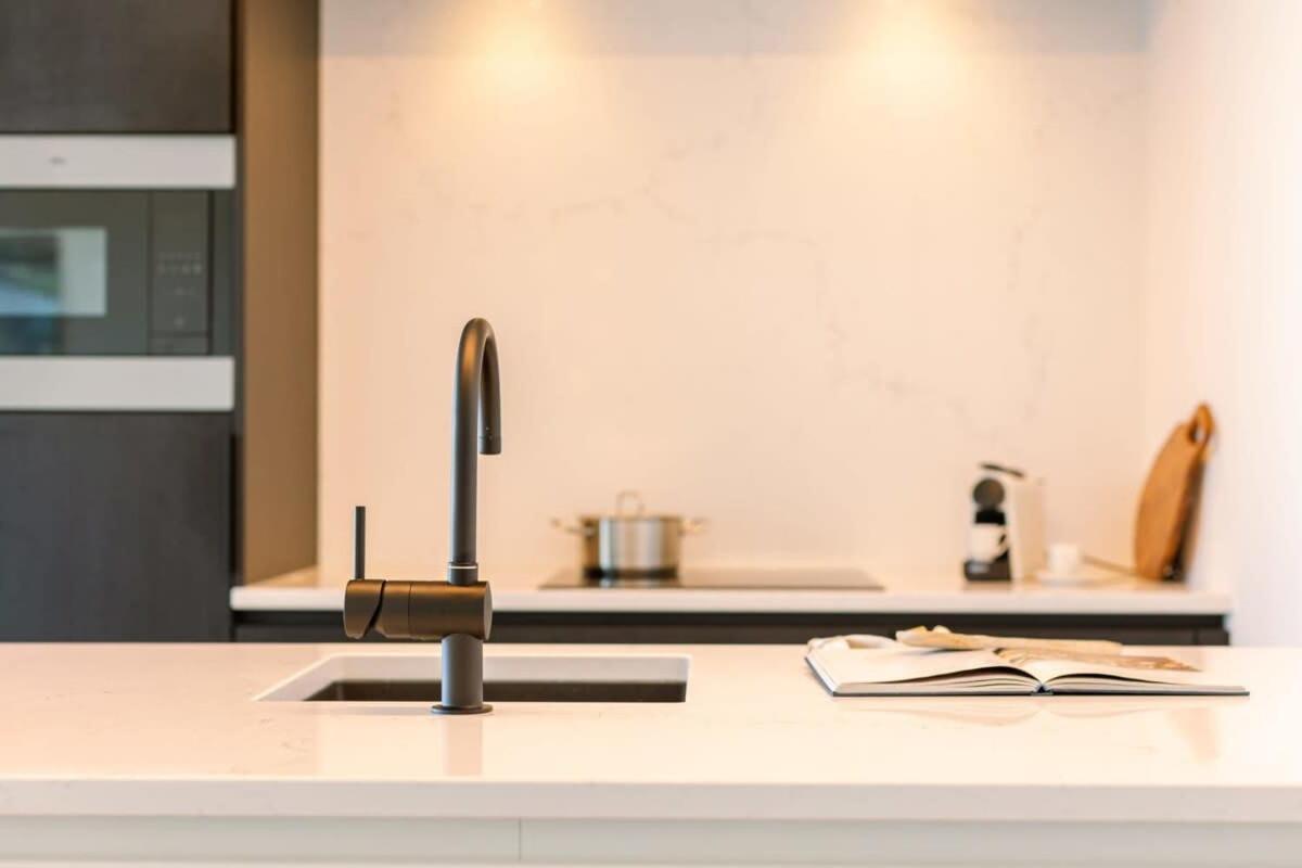 Huswell - Stunning Apartment With Breathtaking Views Остенде Экстерьер фото