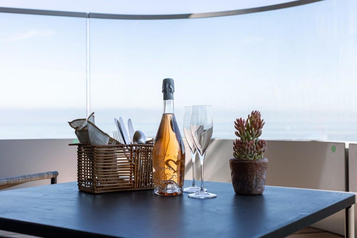 Huswell - Stunning Apartment With Breathtaking Views Остенде Экстерьер фото