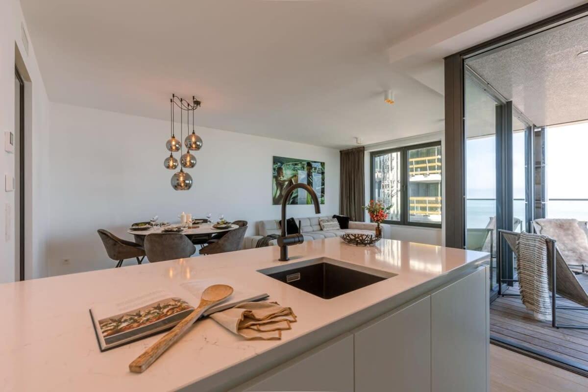 Huswell - Stunning Apartment With Breathtaking Views Остенде Экстерьер фото